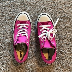 Converse Women Size 9